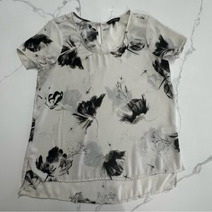 Express floral top size medium